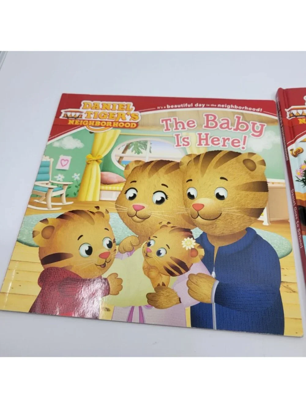 Daniel Tiger's Neighborhood Lot of Beginning Readers & Children's Books - BK063